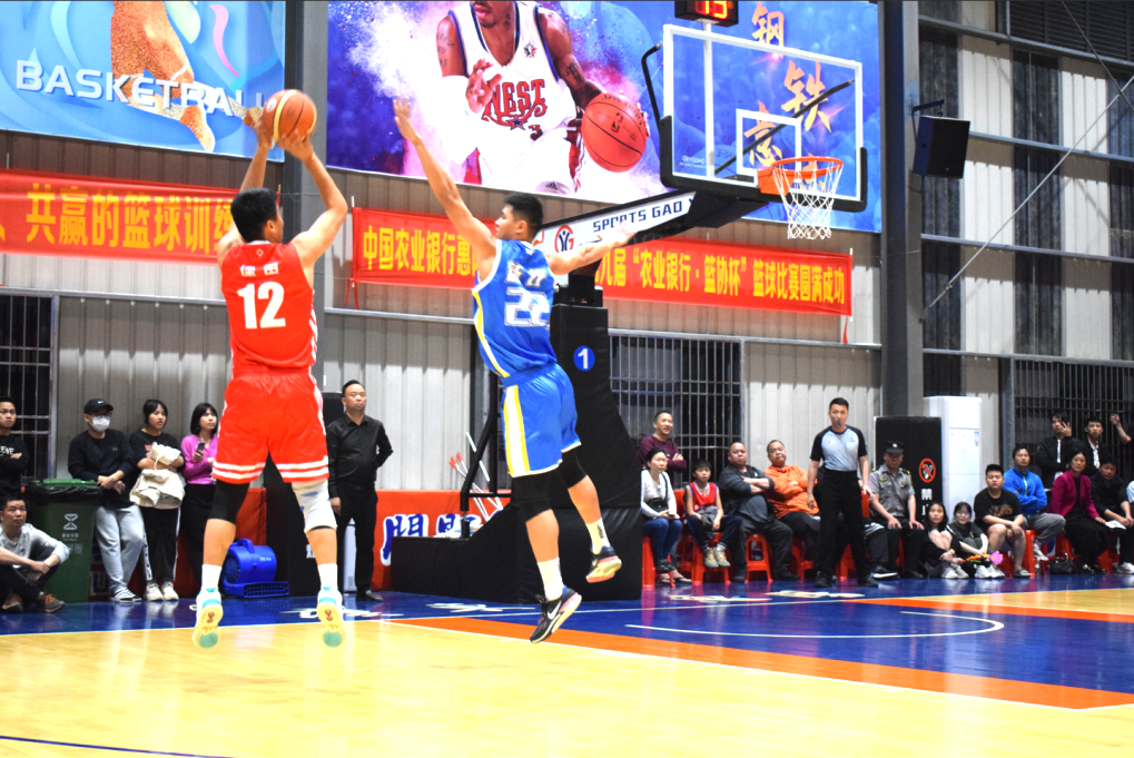 九游体育下载-球迷狂欢！中国主场篮球国际比赛吸引大量观众的简单介绍