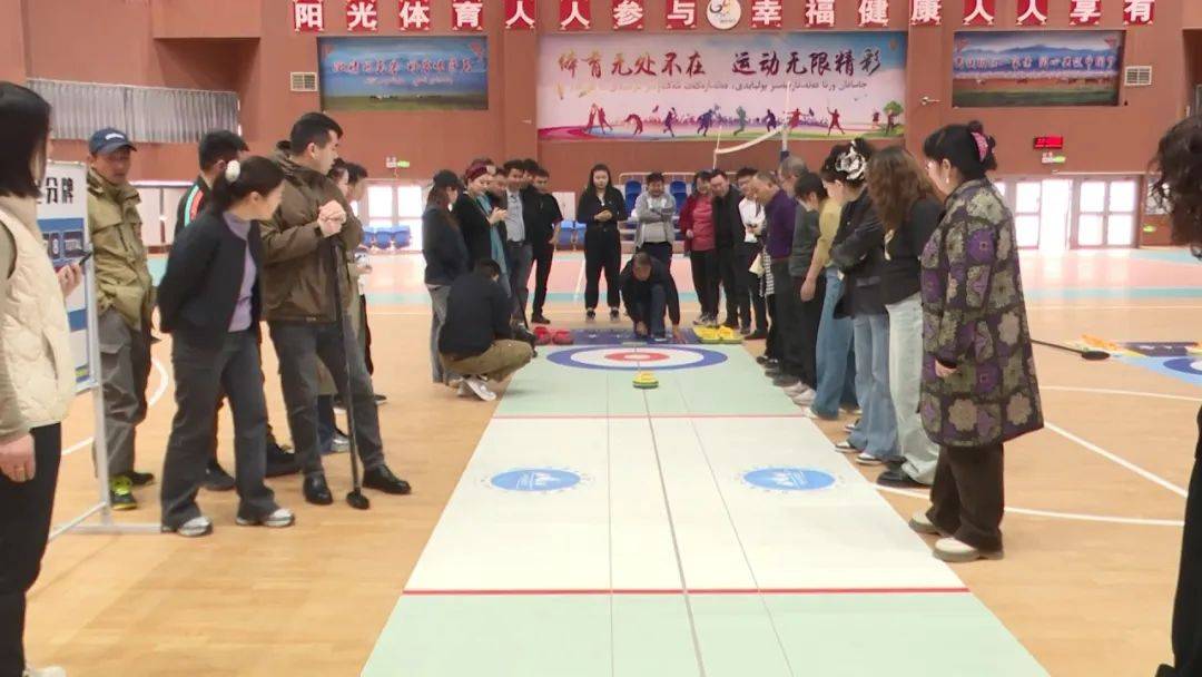 包含冰壶锦标赛：冰面上的战略博弈的词条