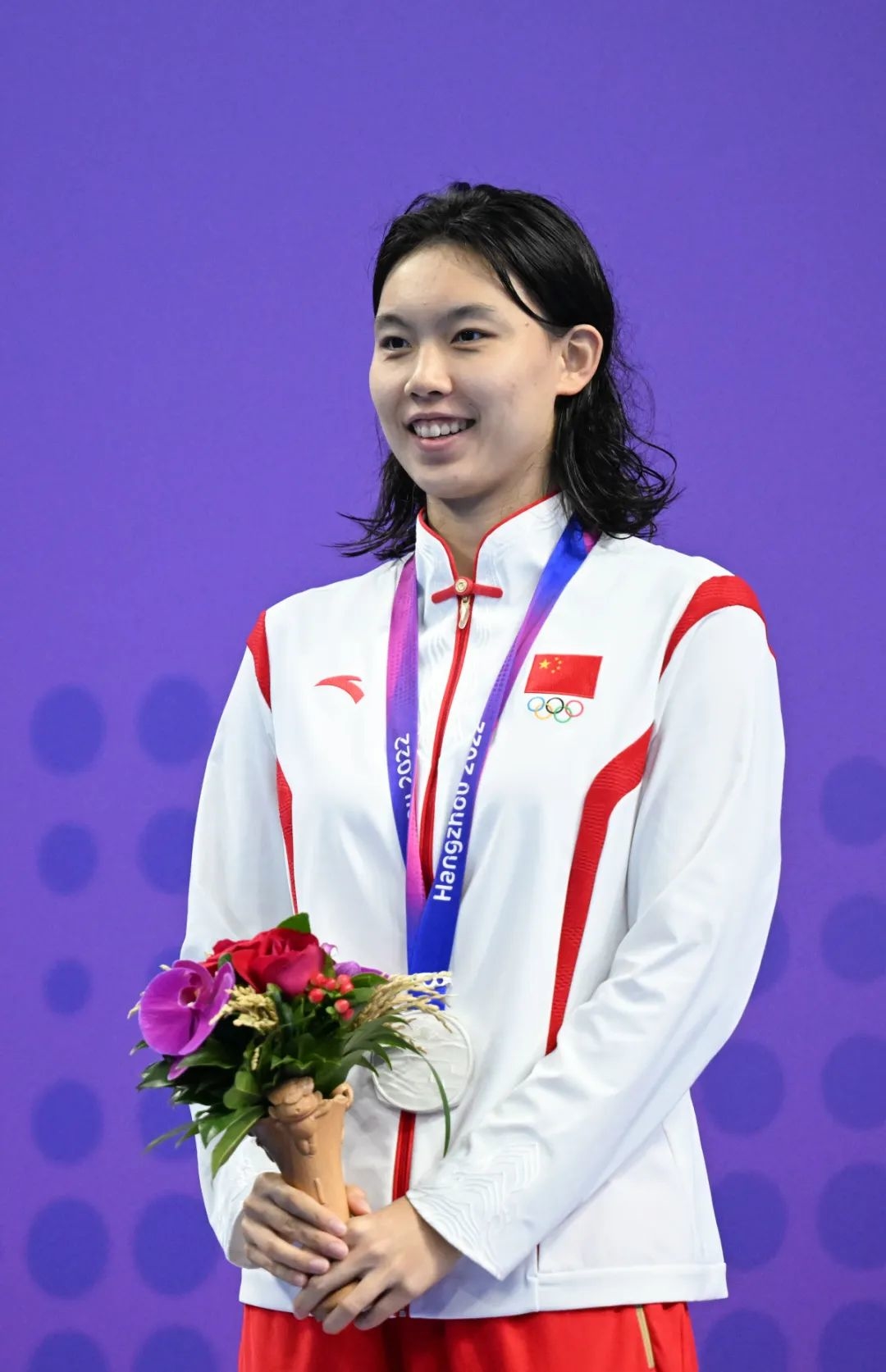 运动员形象照:明星球员的人气写真集的简单介绍 运动员形象照:明星球员的人气写真集的简单介绍